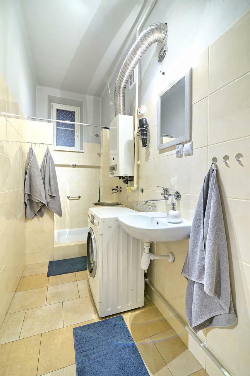 Luxury Retro Apartment, City Center, Wifi Cracovia Exterior foto
